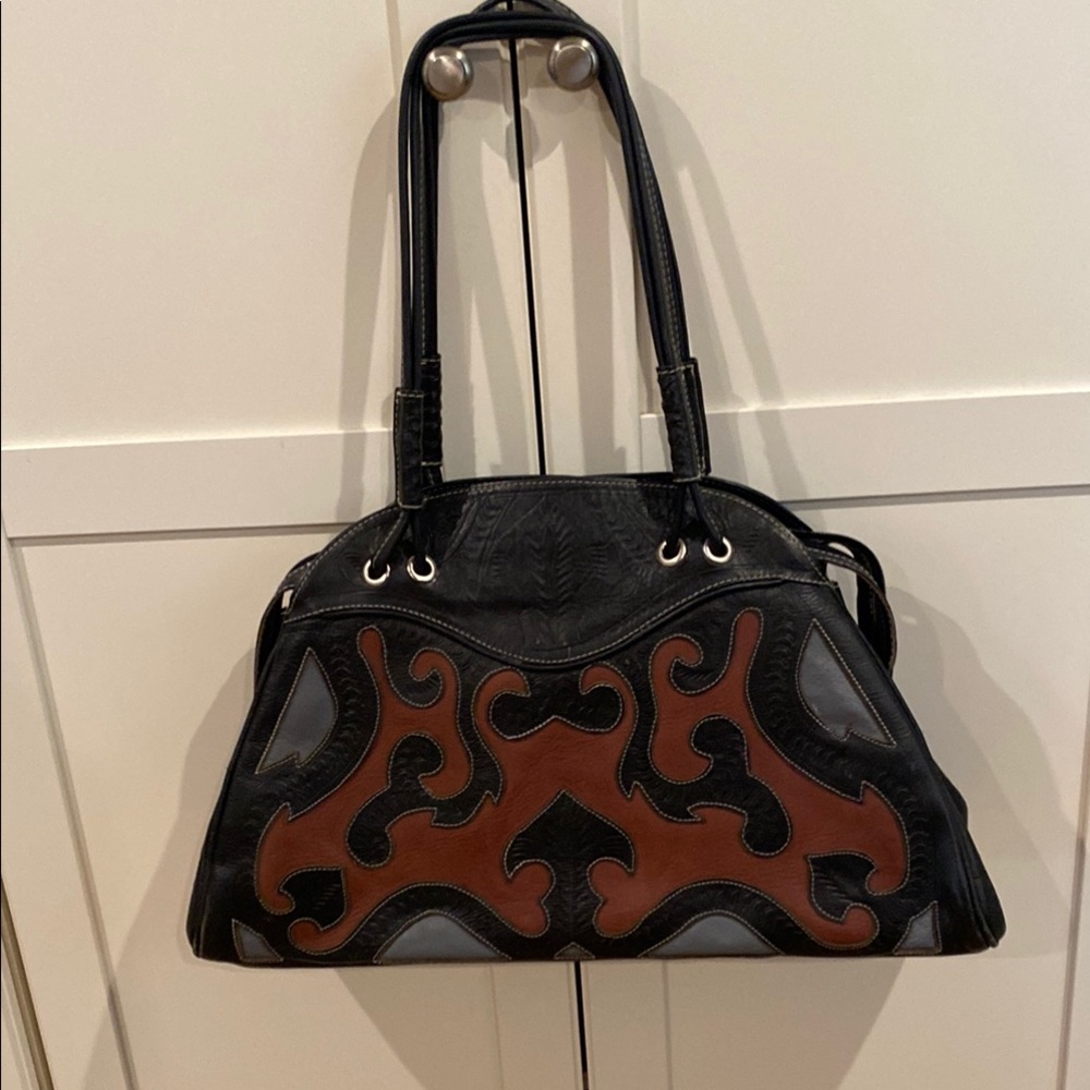Elegant Black and Brown Shoulder Bag with Glossy Leather Trim